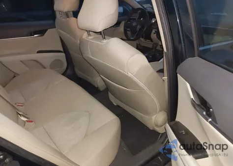 2018 Toyota Camry Le из США, поврежденный, VIN 4T1B11HK6JU598327